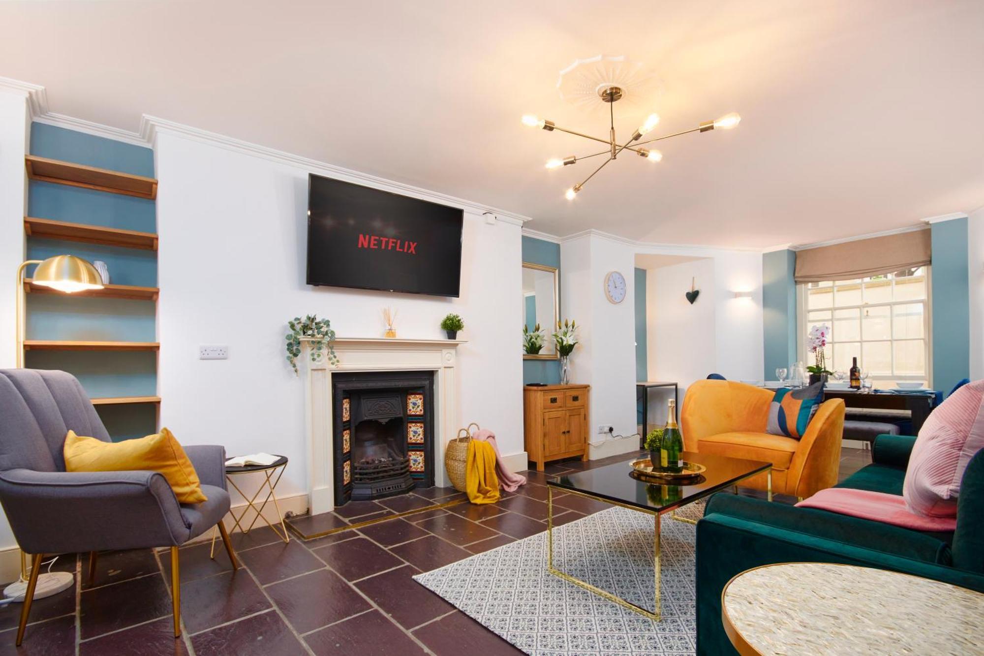 Beautiful 2Bedroom 4 Actual Beds House With Wifi By Purestay Bath Bagian luar foto